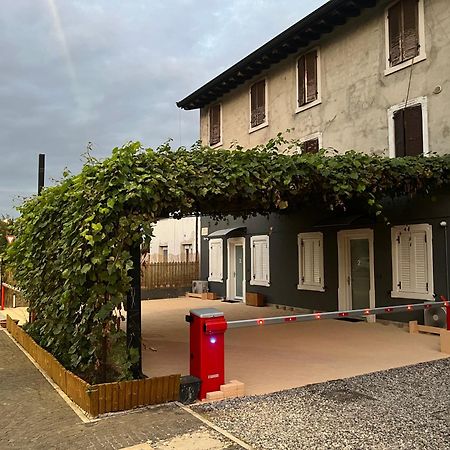 La Pergola Suites Dossobuono Eksteriør billede