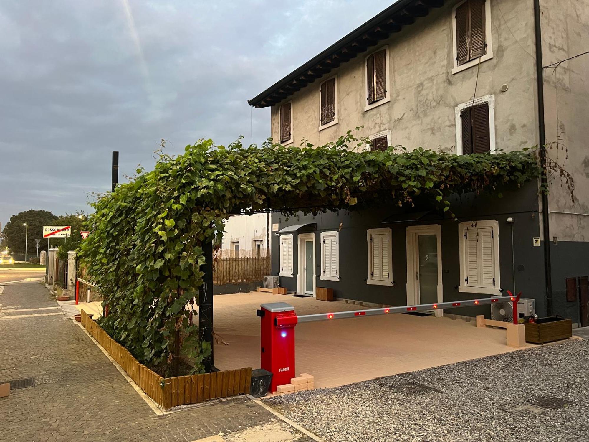 La Pergola Suites Dossobuono Eksteriør billede